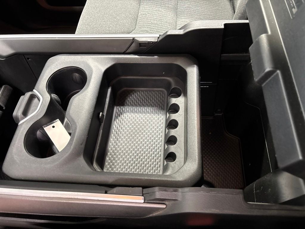 2020 RAM 1500 Big Horn Crew Cab 4x4 5'7' Box
