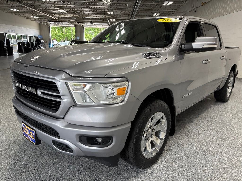 2020 RAM 1500 Big Horn Crew Cab 4x4 5'7' Box