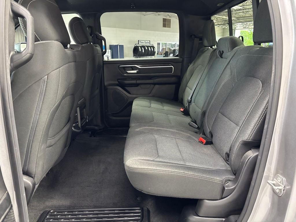 2020 RAM 1500 Big Horn Crew Cab 4x4 5'7' Box