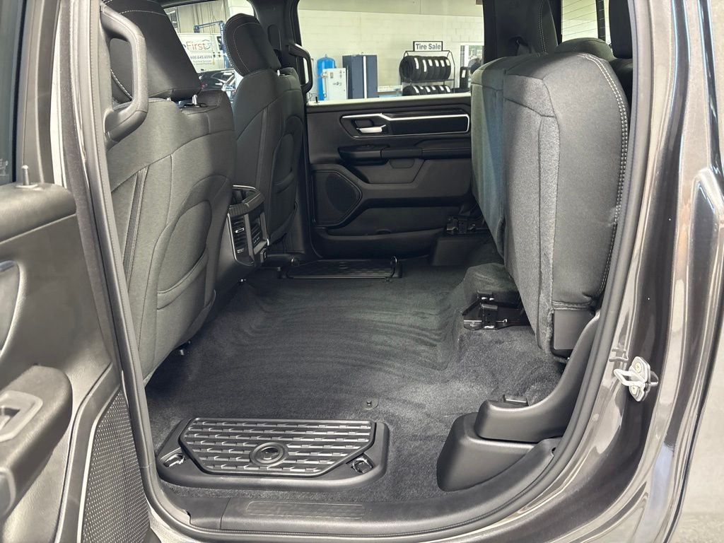2027 RAM 1500 RAM 1500 BIG HORN CREW CAB 4X4 5'7' BOX