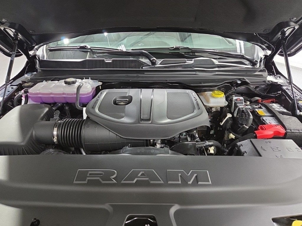 2026 RAM 1500 RAM 1500 WARLOCK CREW CAB 4X4 5'7' BOX