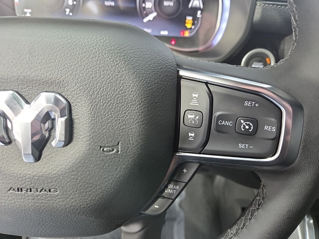 2026 RAM 1500 RAM 1500 LARAMIE CREW CAB 4X4 5'7' BOX