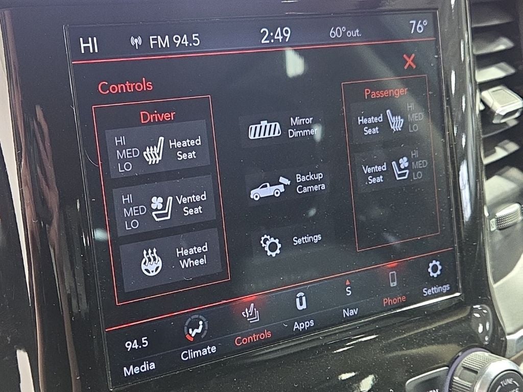 2021 RAM 1500 Laramie Crew Cab 4x4 5'7' Box