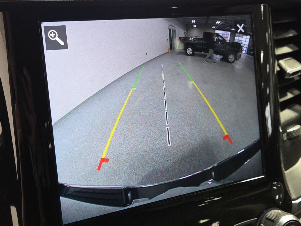 2021 RAM 1500 Laramie Crew Cab 4x4 5'7' Box