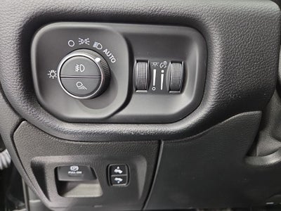 2021 RAM 1500 Laramie Crew Cab 4x4 5'7' Box