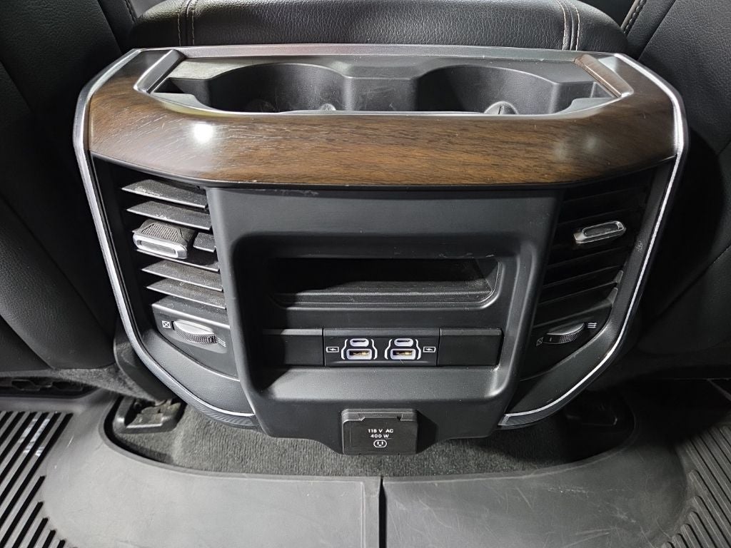 2021 RAM 1500 Laramie Crew Cab 4x4 5'7' Box