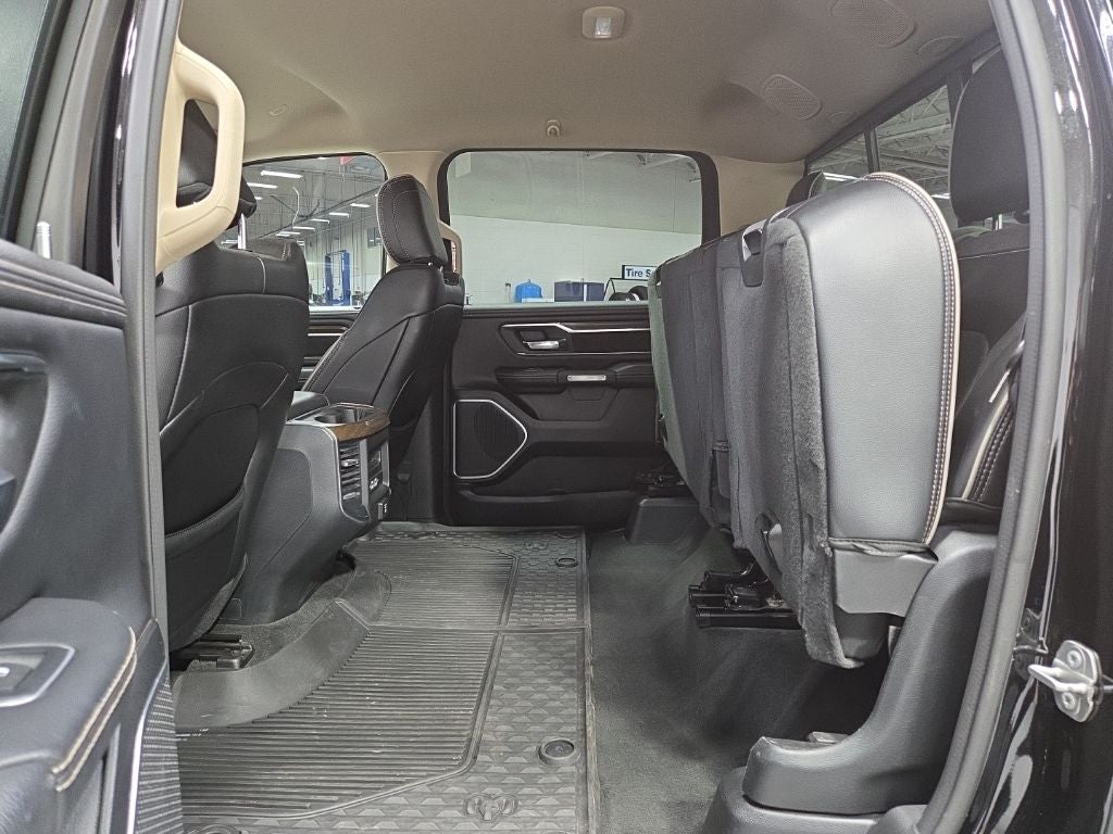 2021 RAM 1500 Laramie Crew Cab 4x4 5'7' Box