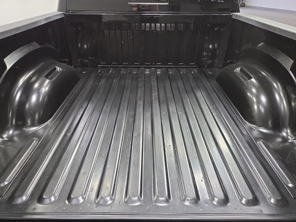 2021 RAM 1500 Laramie Crew Cab 4x4 5'7' Box