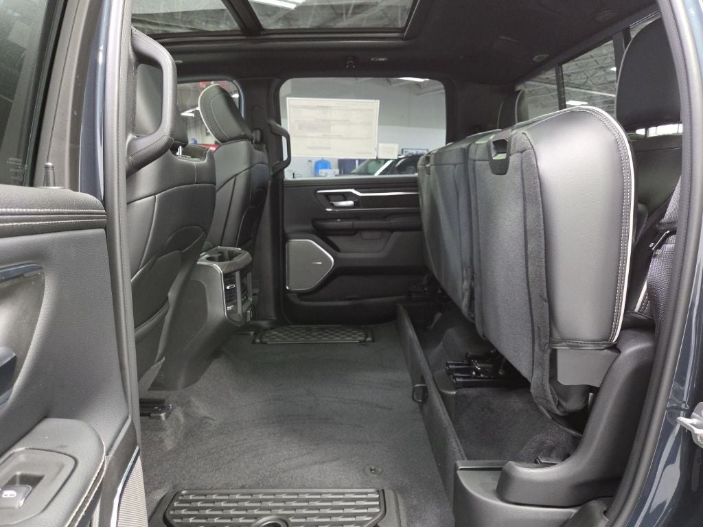 2026 RAM 1500 RAM 1500 LARAMIE CREW CAB 4X4 5'7' BOX