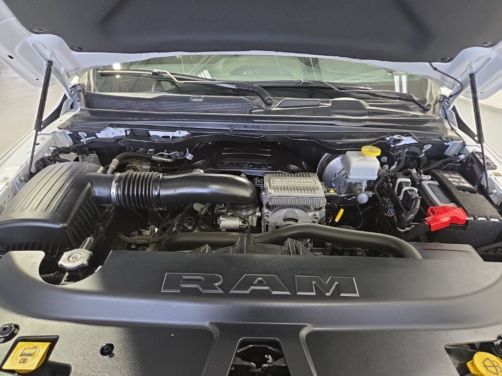 2023 RAM 1500 Laramie Crew Cab 4x4 5'7' Box