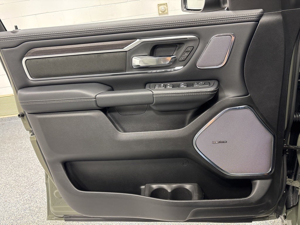 2026 RAM 1500 RAM 1500 LARAMIE CREW CAB 4X4 5'7' BOX