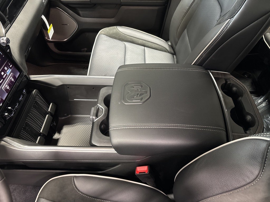 2026 RAM 1500 RAM 1500 LARAMIE CREW CAB 4X4 5'7' BOX