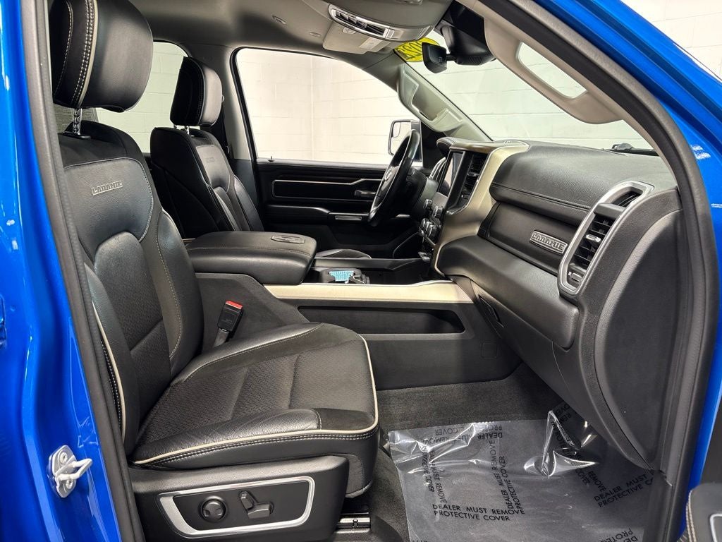 2022 RAM 1500 Laramie Crew Cab 4x4 5'7' Box