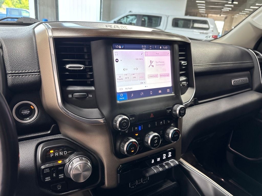 2022 RAM 1500 Laramie Crew Cab 4x4 5'7' Box