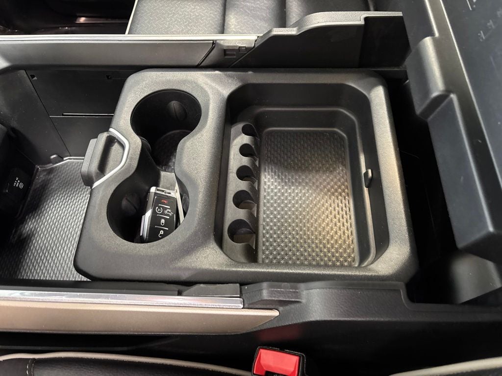 2022 RAM 1500 Laramie Crew Cab 4x4 5'7' Box