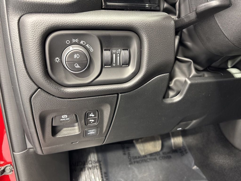 2026 RAM 1500 RAM 1500 LARAMIE CREW CAB 4X4 5'7' BOX