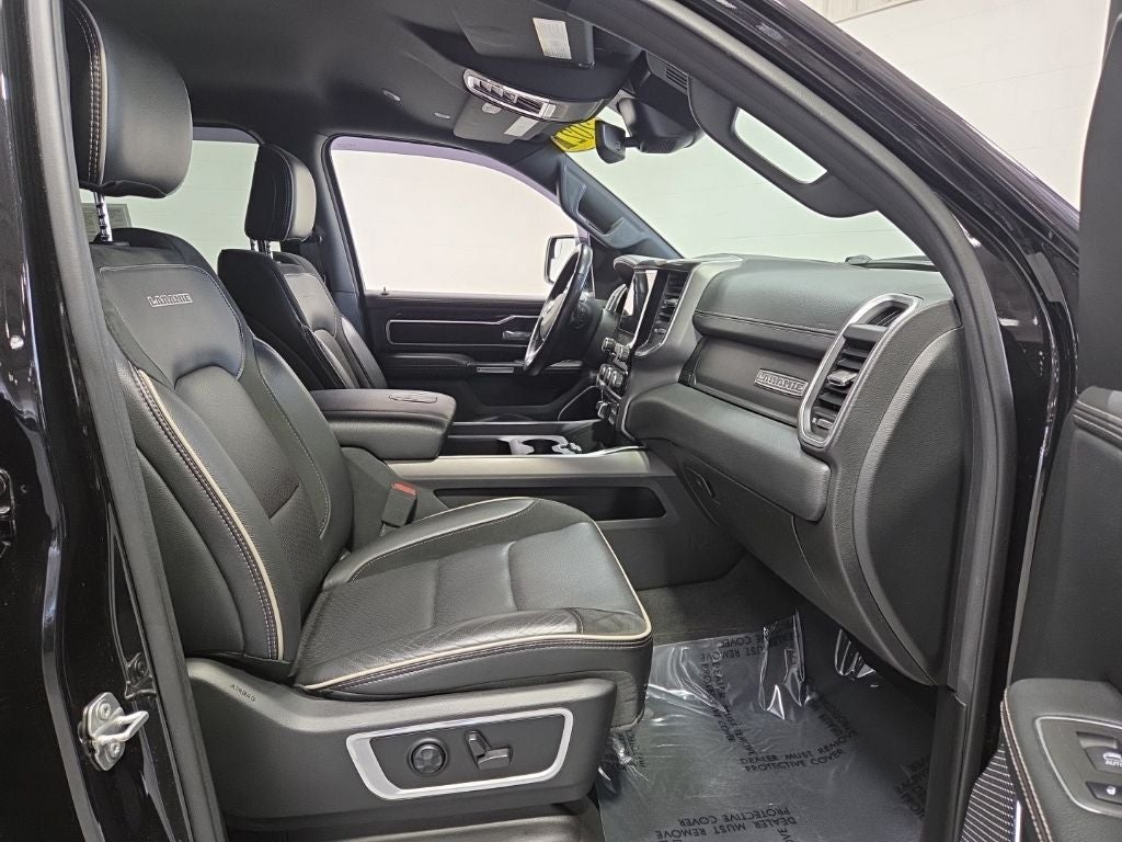 2021 RAM 1500 Laramie Crew Cab 4x4 5'7' Box