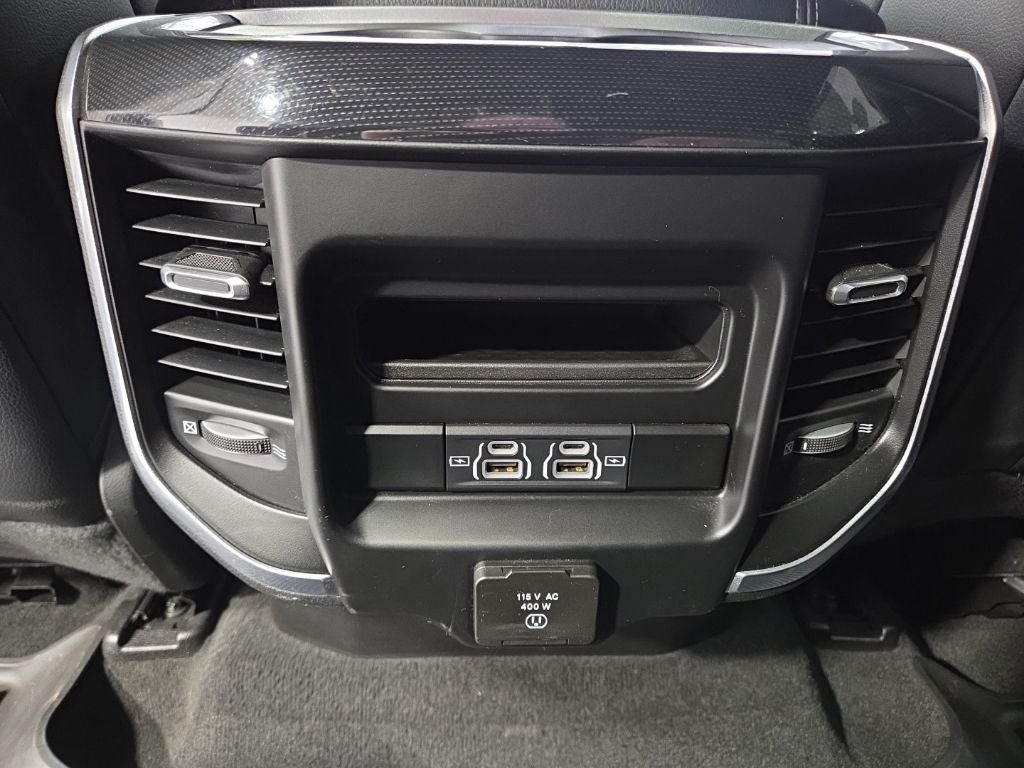 2021 RAM 1500 Laramie Crew Cab 4x4 5'7' Box