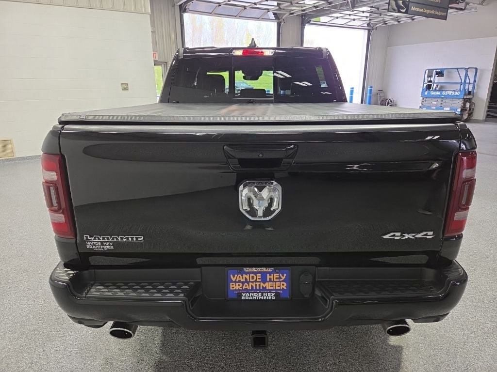 2021 RAM 1500 Laramie Crew Cab 4x4 5'7' Box