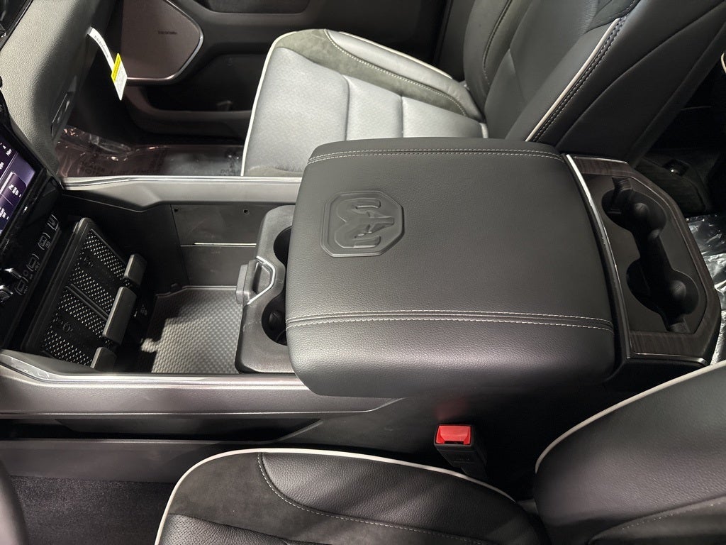 2026 RAM 1500 RAM 1500 LARAMIE CREW CAB 4X4 5'7' BOX