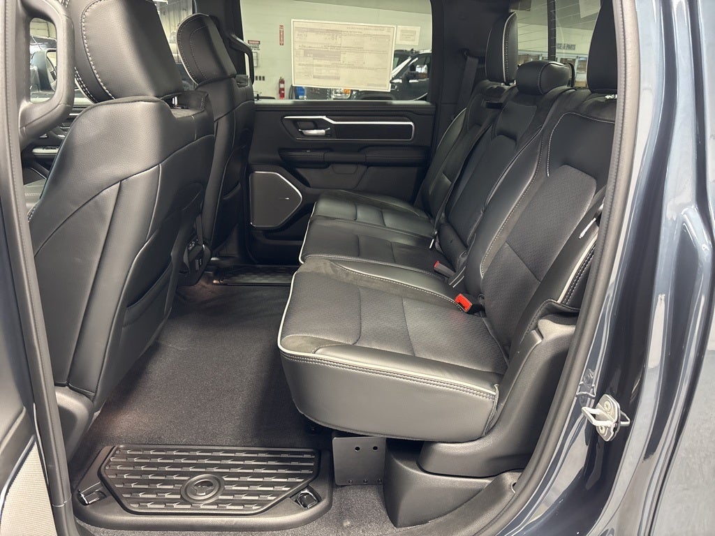 2026 RAM 1500 RAM 1500 LARAMIE CREW CAB 4X4 5'7' BOX