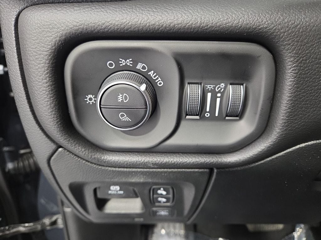 2026 RAM 1500 RAM 1500 REBEL CREW CAB 4X4 5'7' BOX