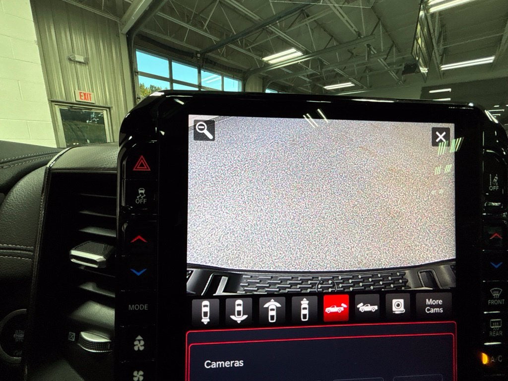 2027 RAM 1500 RAM 1500 REBEL CREW CAB 4X4 5'7' BOX