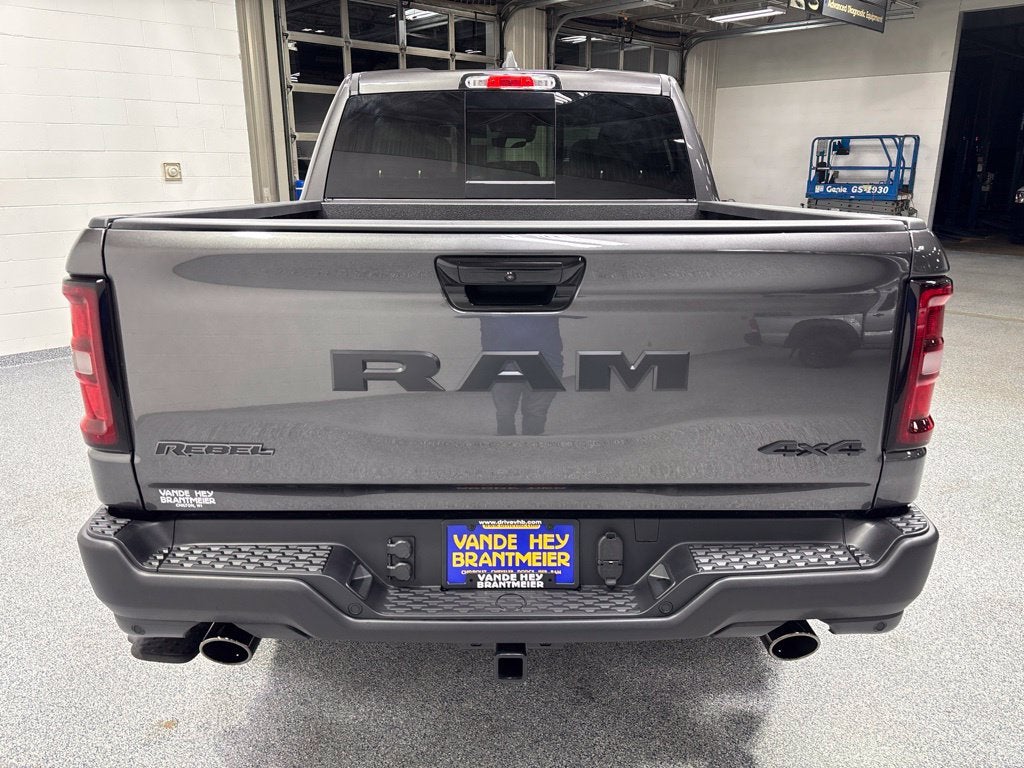 2027 RAM 1500 RAM 1500 REBEL CREW CAB 4X4 5'7' BOX