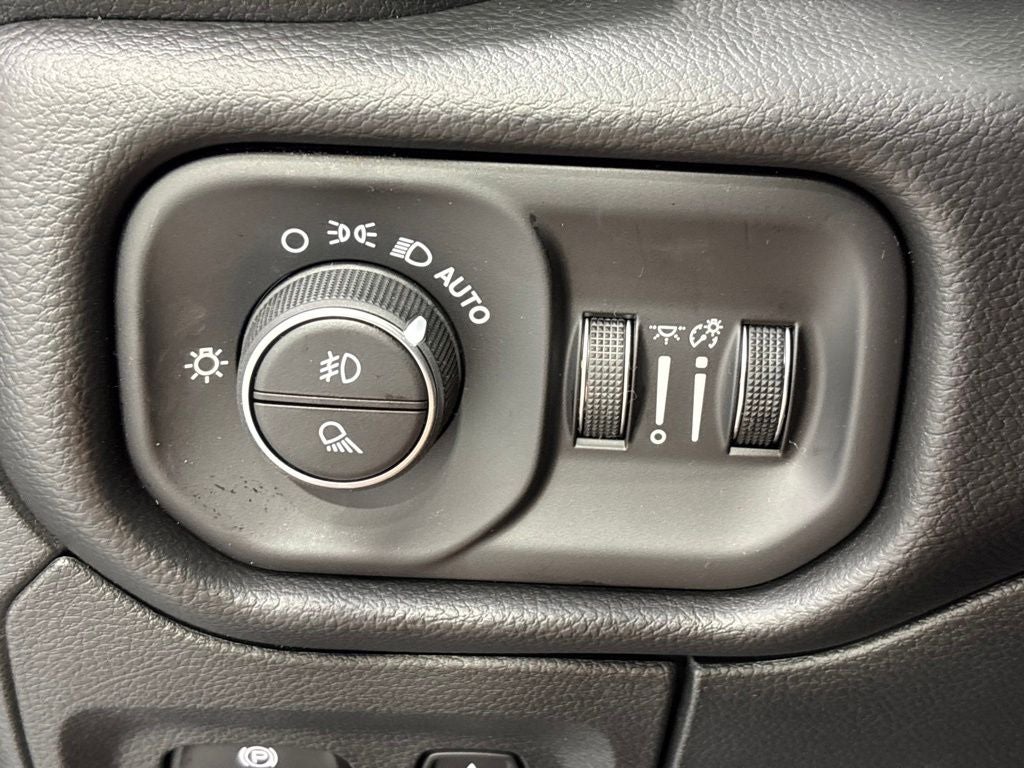 2026 RAM 1500 RAM 1500 REBEL CREW CAB 4X4 5'7' BOX