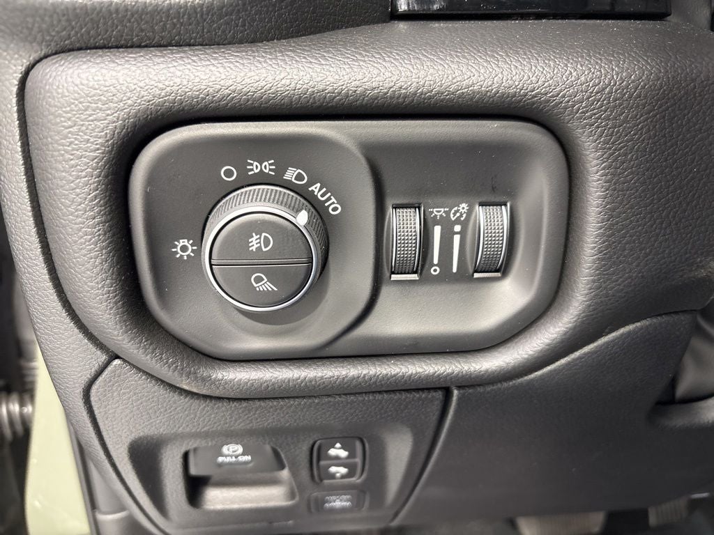 2026 RAM 1500 RAM 1500 REBEL CREW CAB 4X4 5'7' BOX