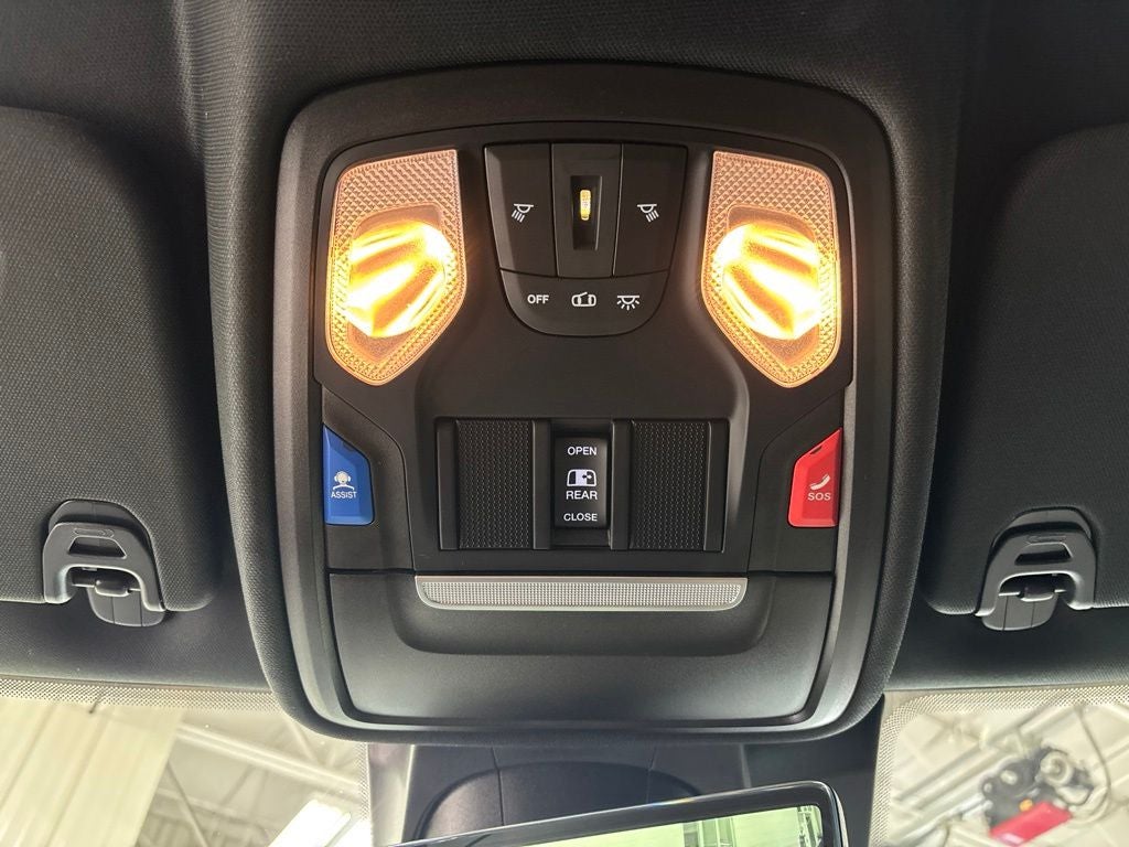 2022 RAM 1500 Rebel Crew Cab 4x4 5'7' Box