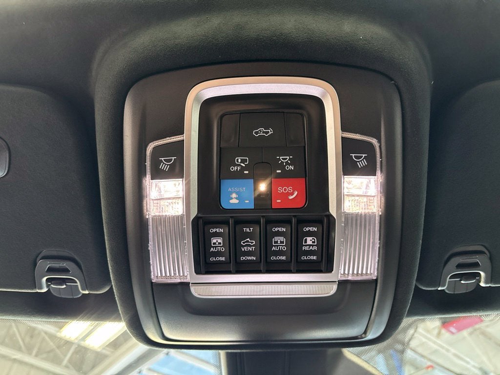 2027 RAM 1500 RAM 1500 TRX SRT CREW CAB 4X4 5'7' BOX