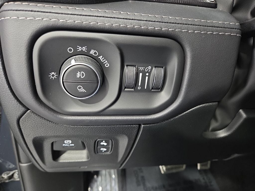 2026 RAM 1500 RAM 1500 RHO CREW CAB 4X4 5'7' BOX