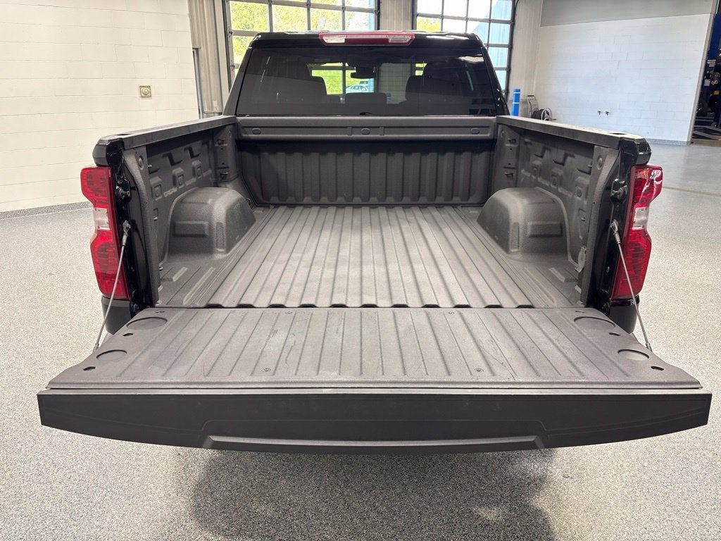 2024 Chevrolet Silverado 1500 4WD Crew Cab Short Bed Custom