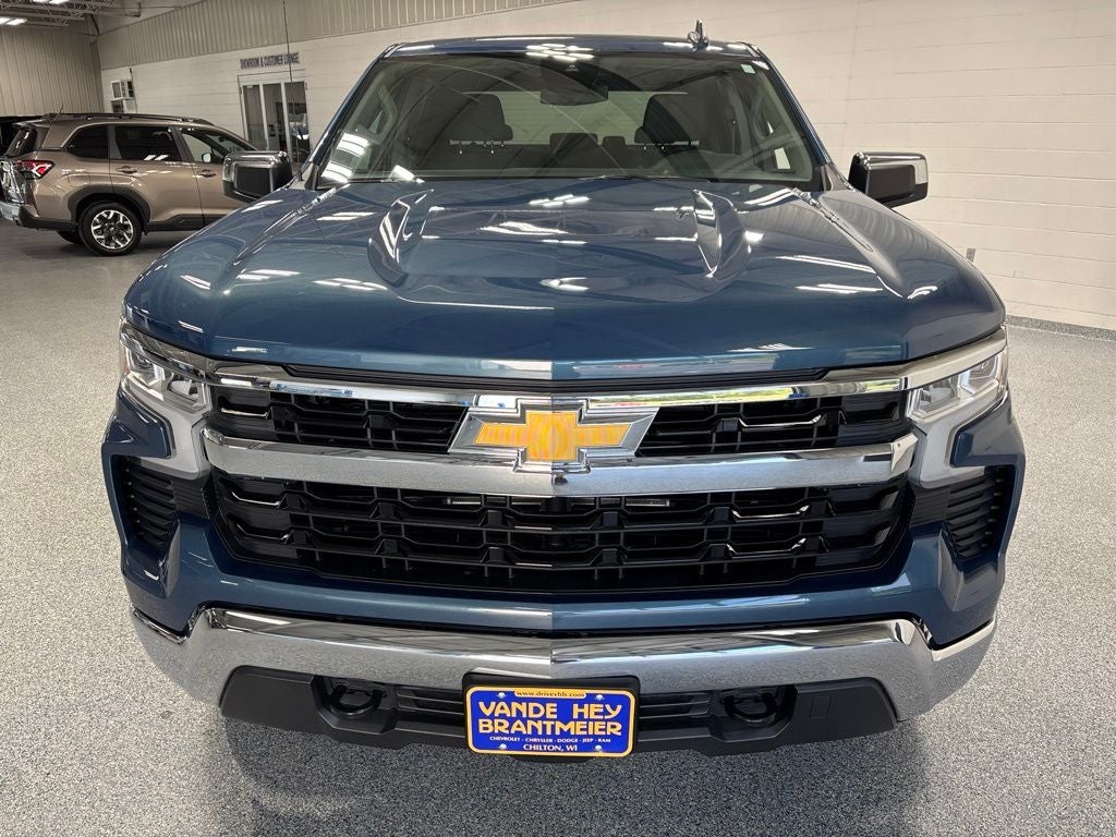 2024 Chevrolet Silverado 1500 4WD Crew Cab Short Bed LT with 2FL
