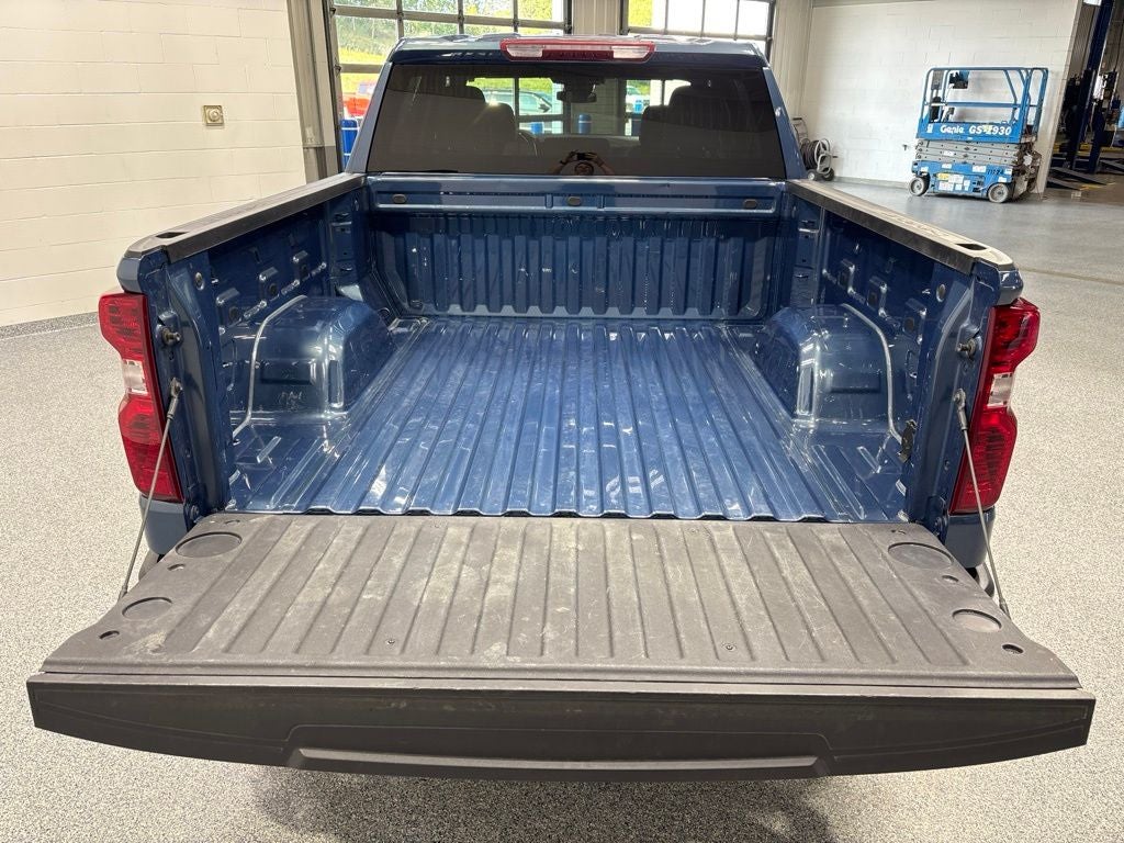 2024 Chevrolet Silverado 1500 4WD Crew Cab Short Bed LT with 2FL