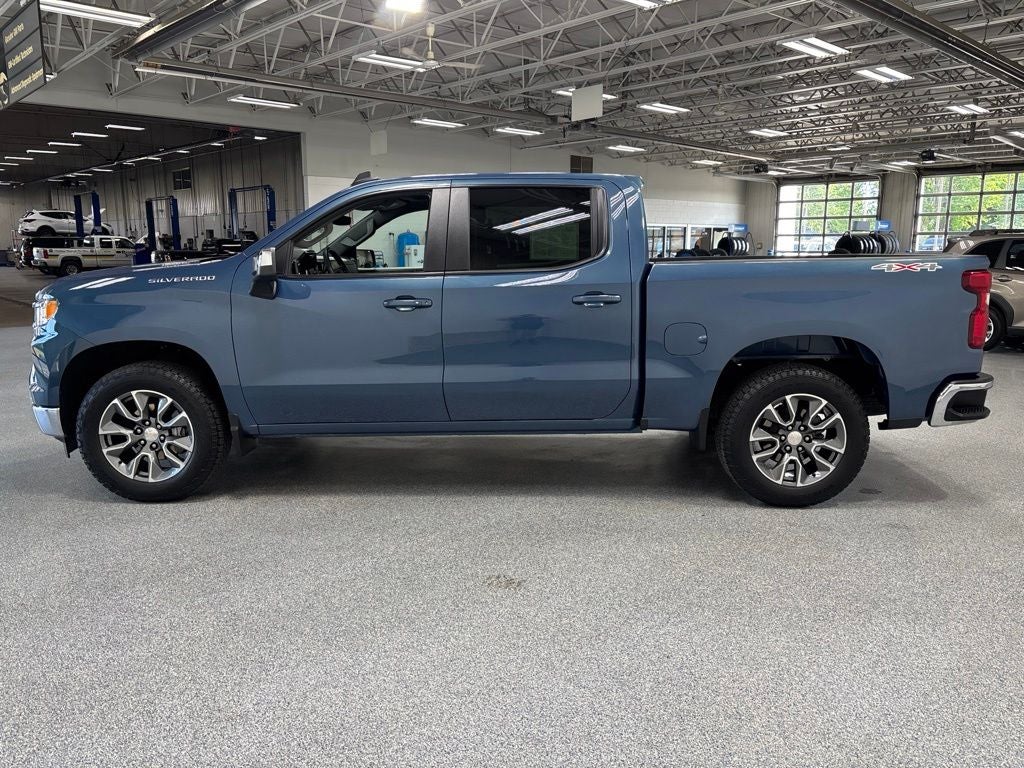 2024 Chevrolet Silverado 1500 4WD Crew Cab Short Bed LT with 2FL