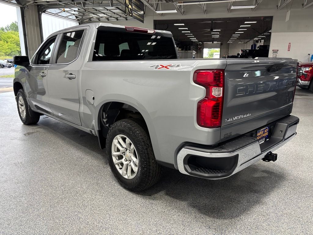 2024 Chevrolet Silverado 1500 4WD Crew Cab Short Bed LT with 2FL