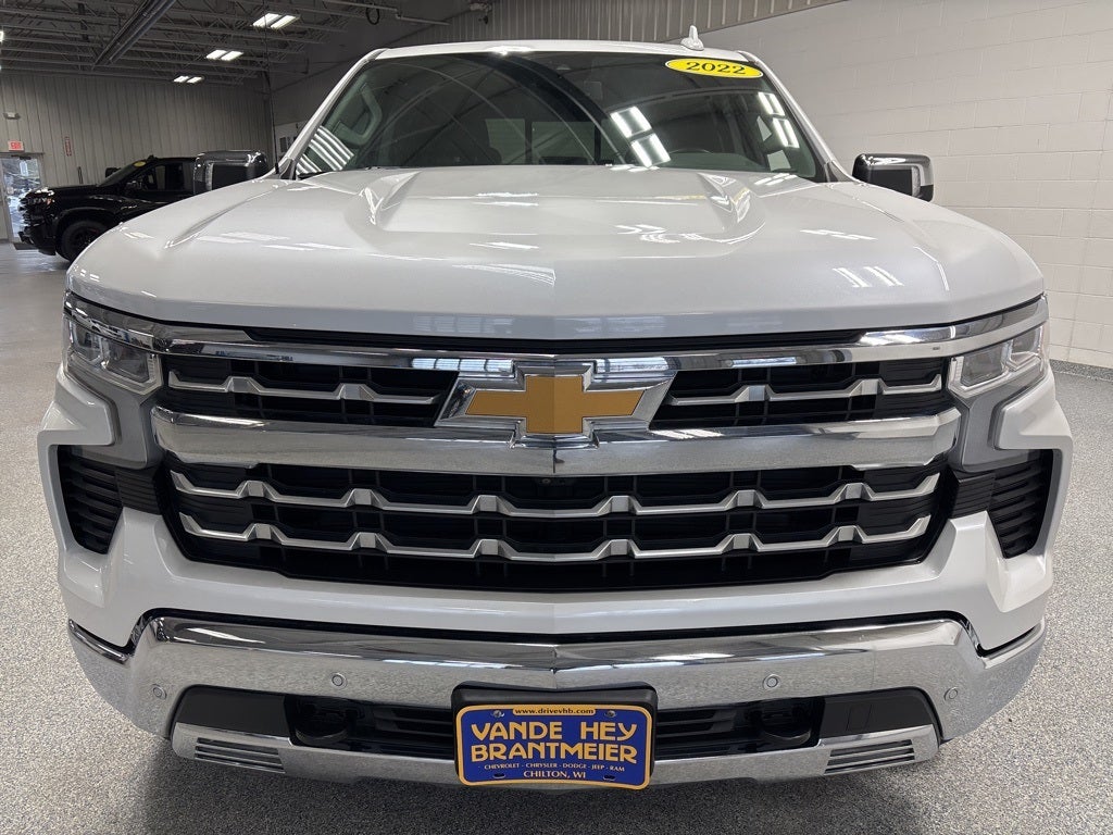 2022 Chevrolet Silverado 1500 4WD Crew Cab Short Bed LTZ