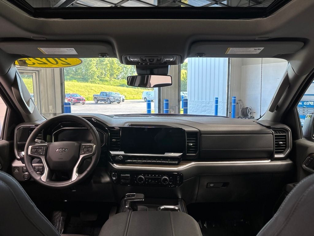 2025 Chevrolet Silverado 1500 4WD Crew Cab Short Bed RST