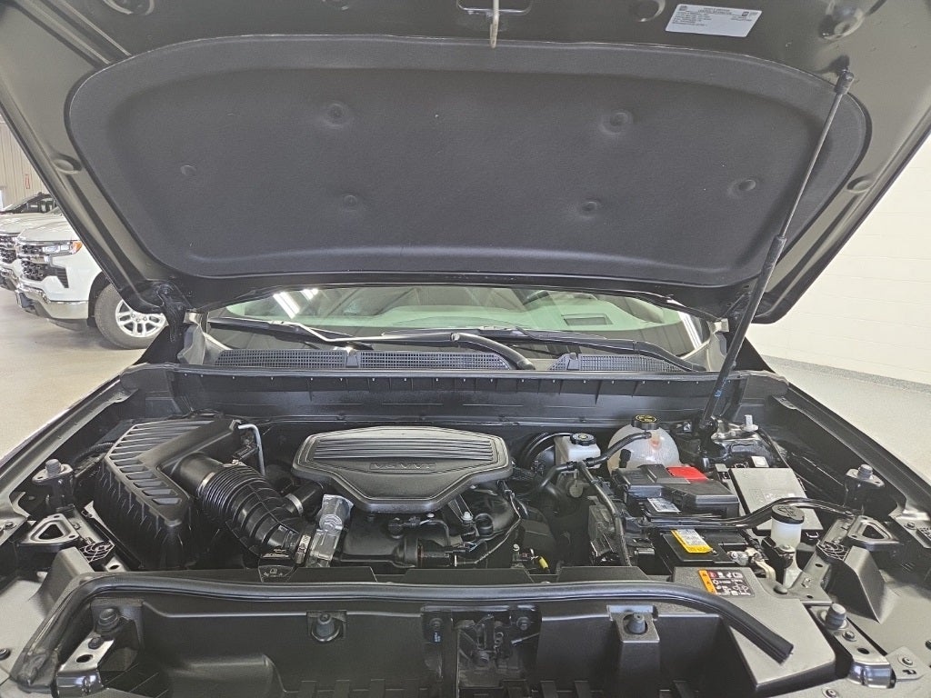 2023 GMC Acadia AWD AT4