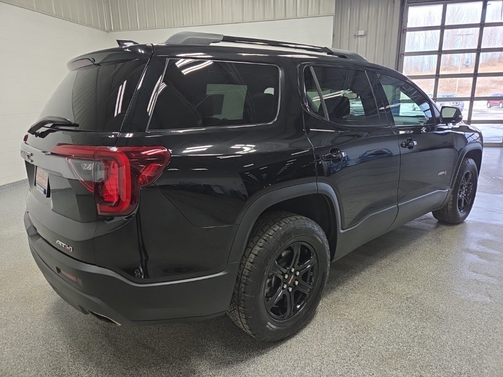 2023 GMC Acadia AWD AT4