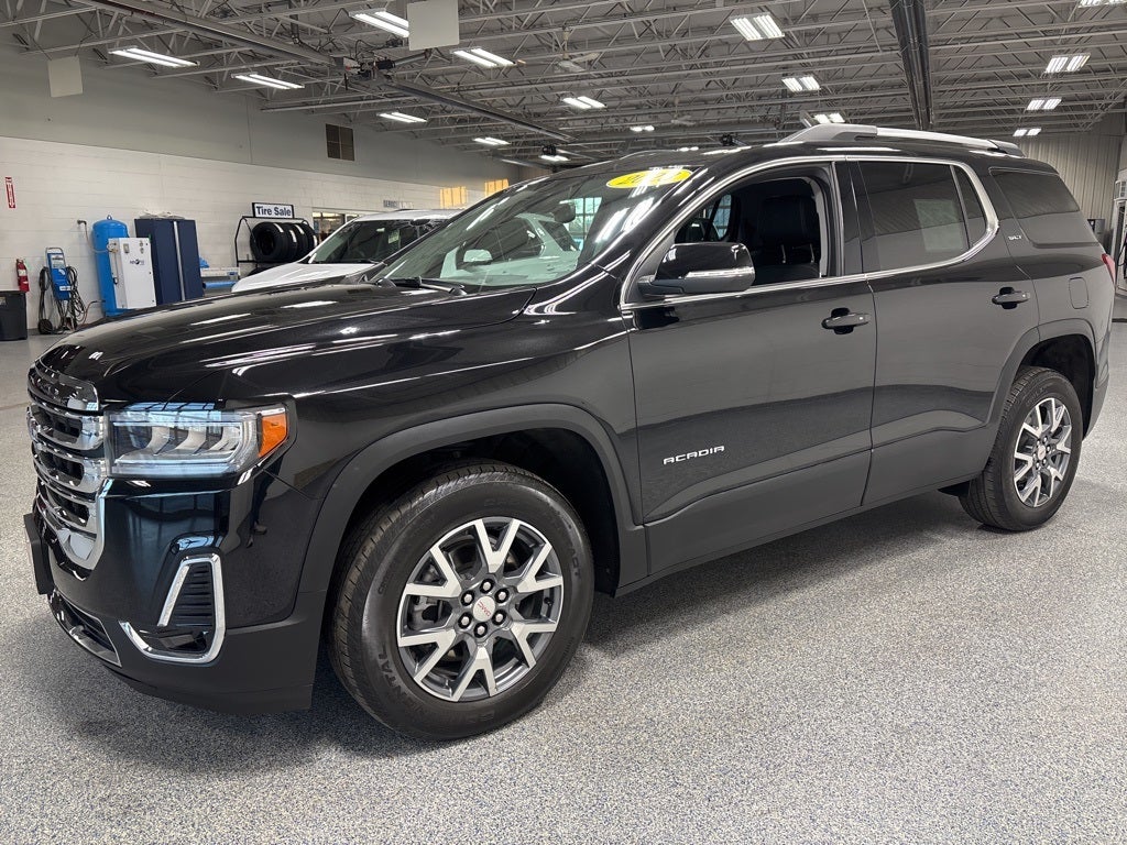 2023 GMC Acadia SLT