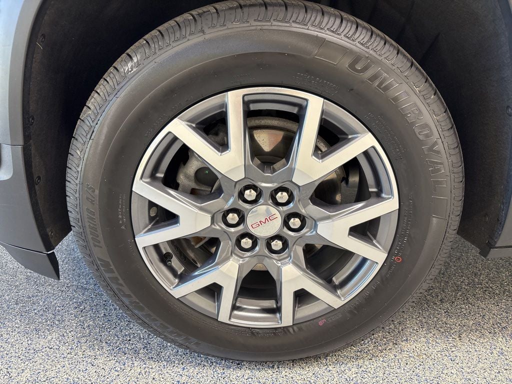 2023 GMC Acadia AWD SLT