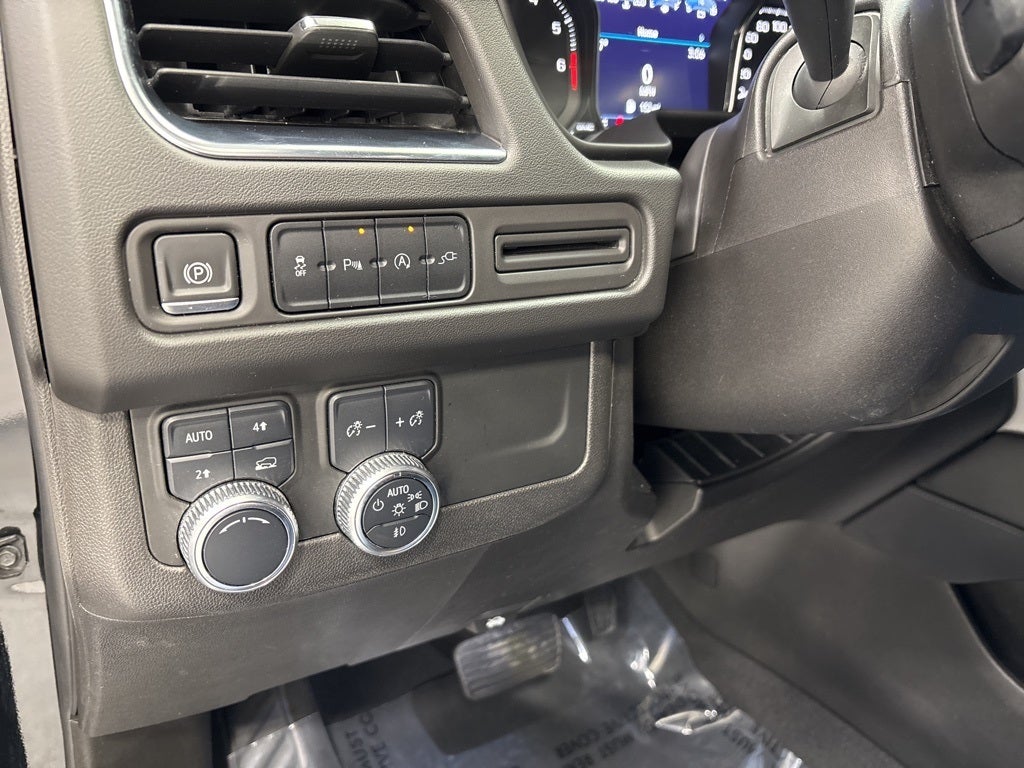 2021 GMC Yukon XL 4WD SLE