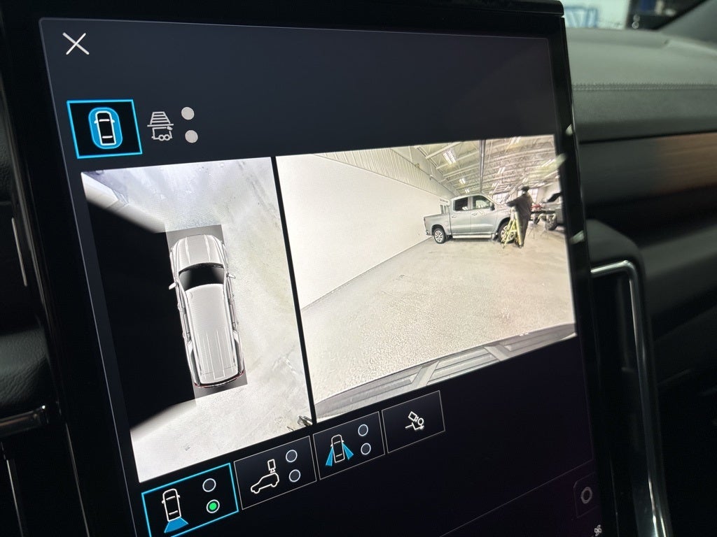 2025 GMC Yukon XL 4WD Denali