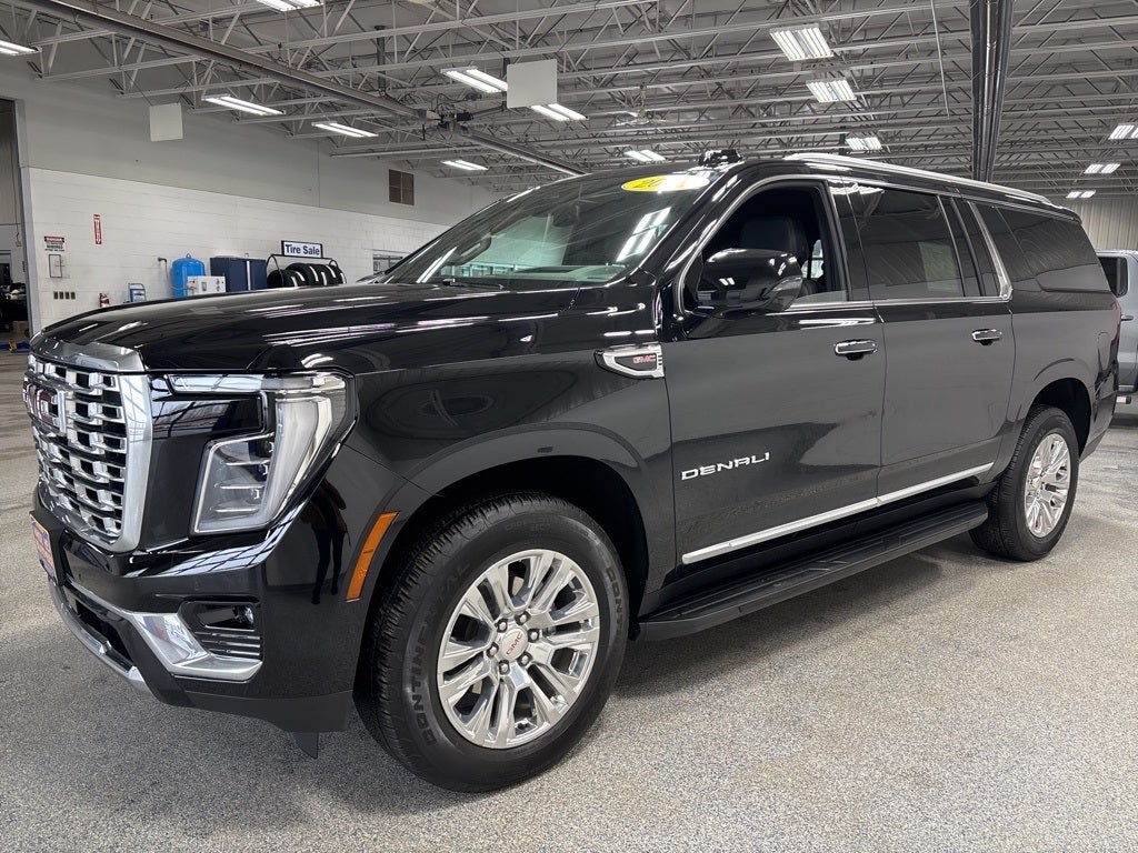 2025 GMC Yukon XL 4WD Denali