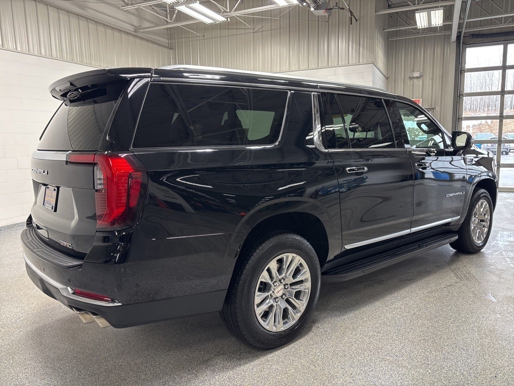 2025 GMC Yukon XL 4WD Denali