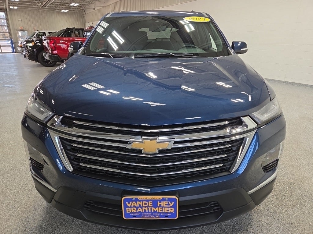 2023 Chevrolet Traverse AWD LT Cloth