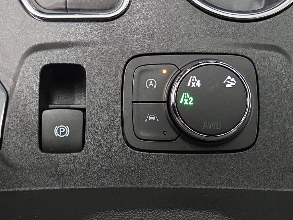 2023 Chevrolet Traverse AWD LT Cloth